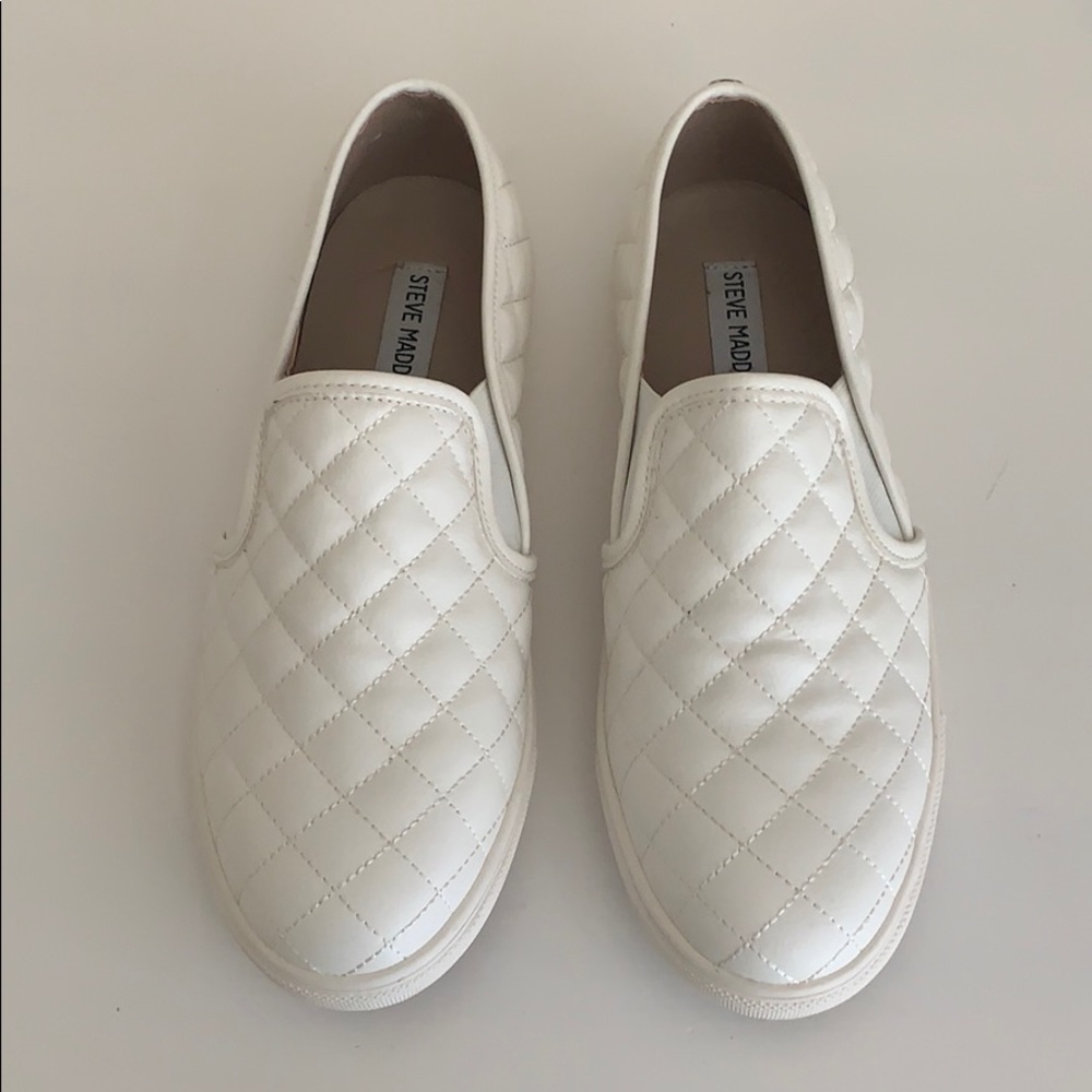 Steve Madden Slip on sneakers